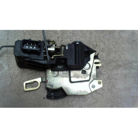 Serrure avant droit BMW SERIE 3 E36 TOURING BREAK d’occasion