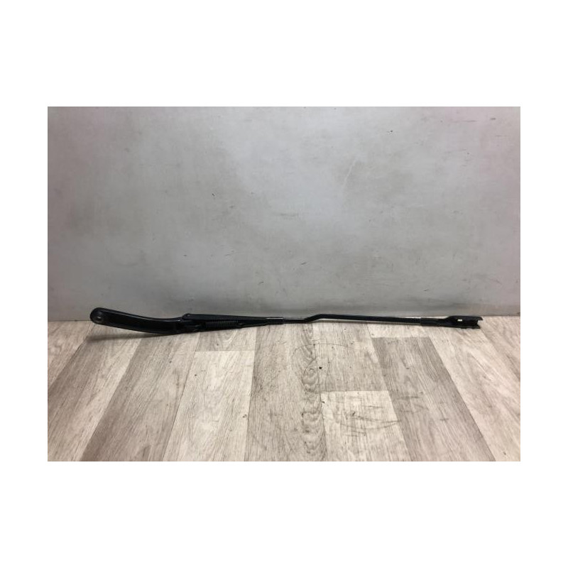 Bras essuie glace avant droit AUDI A4 3 PHASE 1 d’occasion