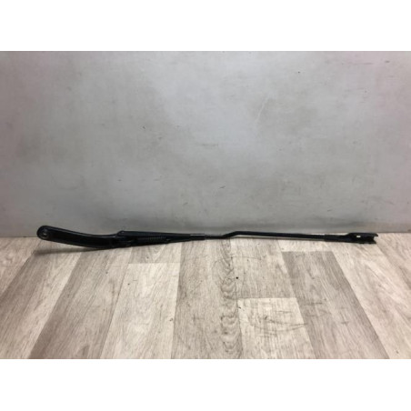Bras essuie glace avant droit AUDI A4 3 PHASE 1 d’occasion
