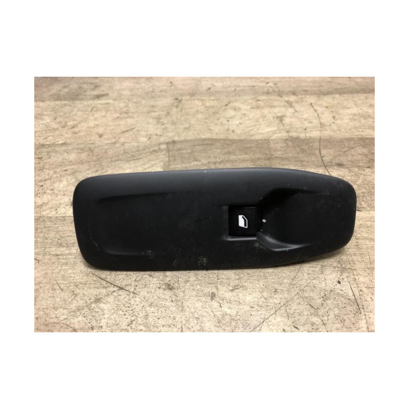 Interrupteur de leve vitre avant droit PEUGEOT 2008 1 PHASE 1 d’occasion