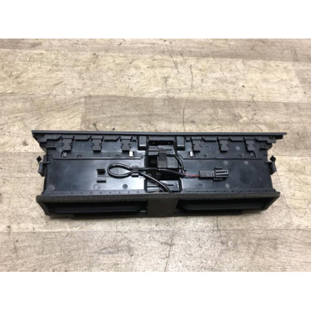 Aerateur tableau de bord AUDI A4 3 PHASE 1 d’occasion