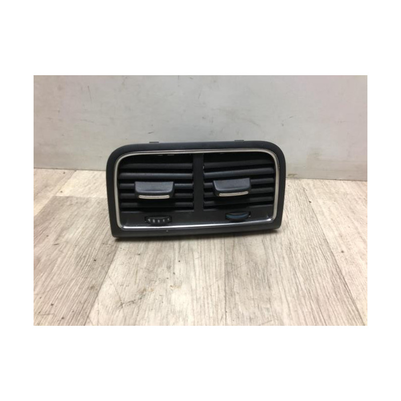 Aerateur tableau de bord AUDI A4 3 PHASE 1 d’occasion