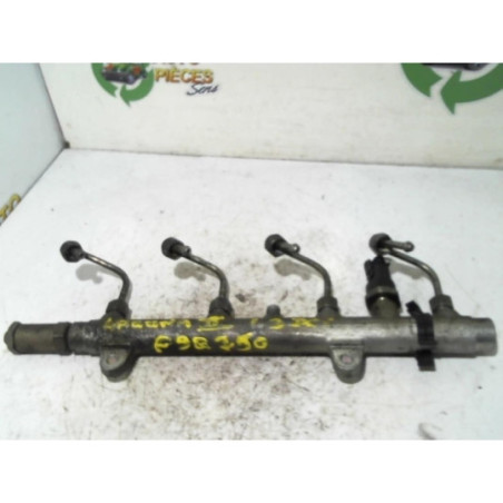Rampe injection RENAULT LAGUNA 2 PHASE 1 d’occasion