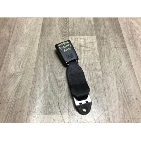 Attache ceinture arriere droit SUZUKI SWIFT 3 d’occasion