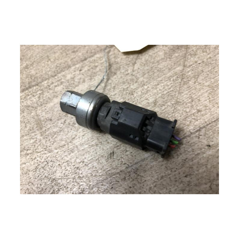 Pressostat de climatisation PEUGEOT 206+ d’occasion