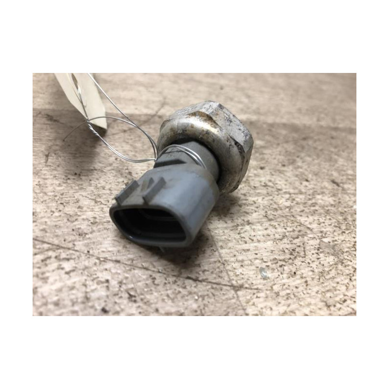 Pressostat de climatisation SUZUKI SWIFT 3 d’occasion