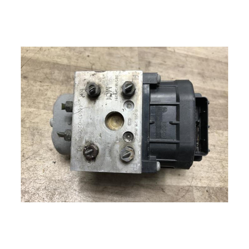 Bloc ABS (freins anti-blocage) TOYOTA COROLLA 10 PHASE 2 d’occasion