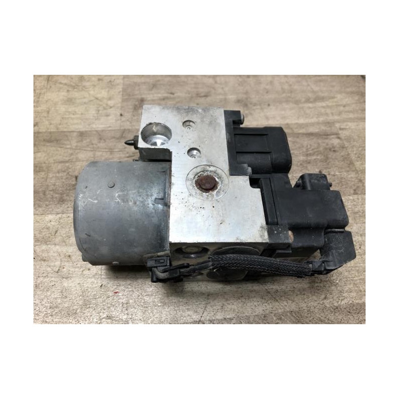 Bloc ABS (freins anti-blocage) TOYOTA COROLLA 10 PHASE 2 d’occasion