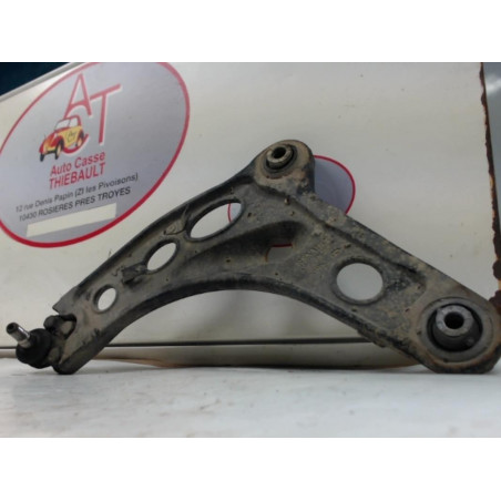 Triangle avant gauche OPEL VIVARO I FOURGON CABINE APPROFONDIE d’occasion