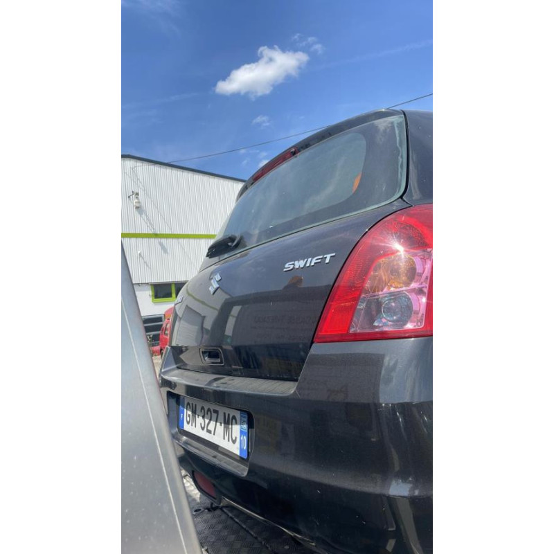 Serrure de coffre SUZUKI SWIFT 3 d’occasion