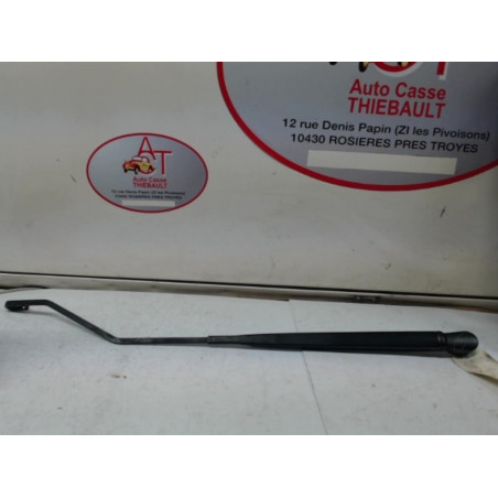 Bras essuie glace avant droit PEUGEOT 1007 BERLINE (KM) HDI d’occasion