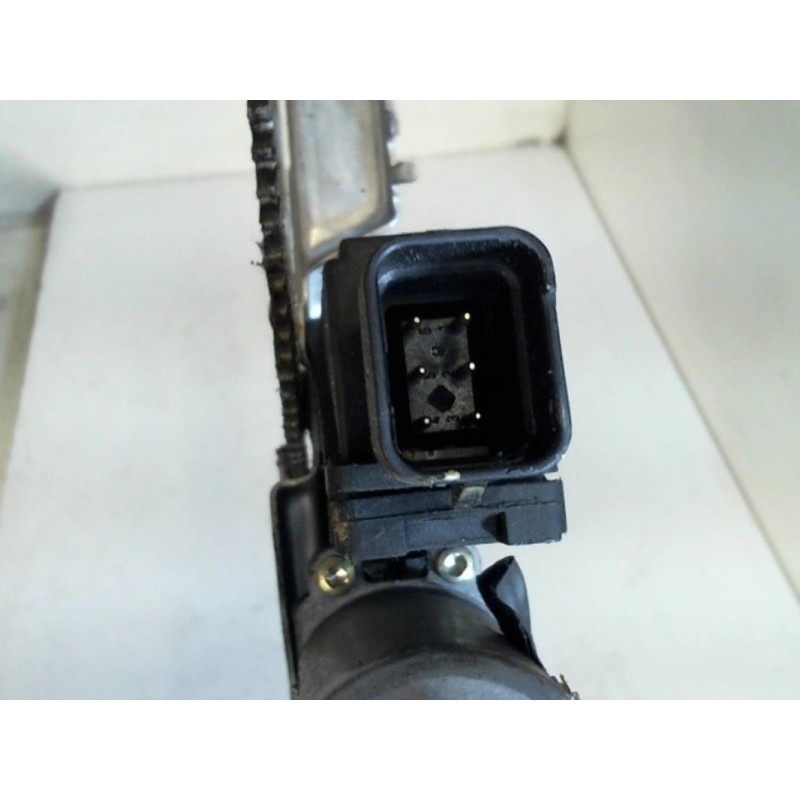 Leve vitre electrique avant gauche OPEL CORSA C PHASE 2 d’occasion
