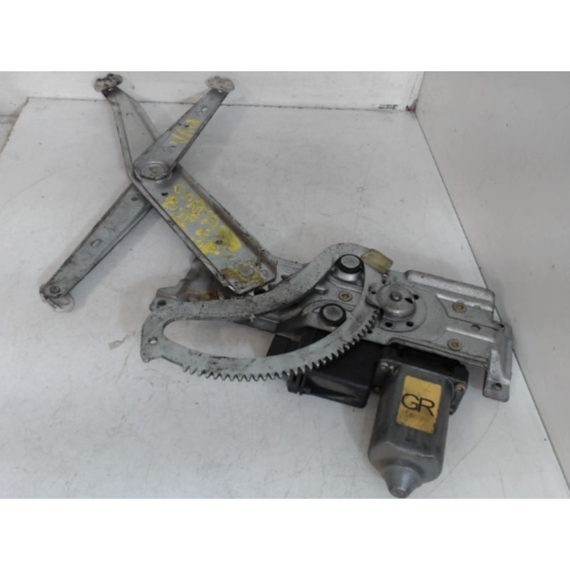 Leve vitre electrique avant droit OPEL CORSA B PHASE 2 d’occasion