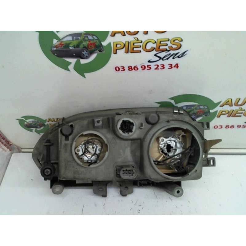 Optique avant principal droit (feux)(phare) RENAULT SAFRANE PHASE 1 d’occasion