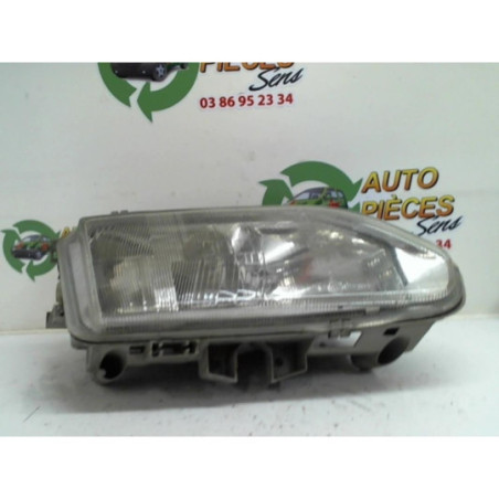 Optique avant principal droit (feux)(phare) RENAULT SAFRANE PHASE 1 d’occasion