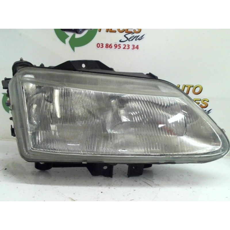 Optique avant principal droit (feux)(phare) RENAULT ESPACE 3 d’occasion