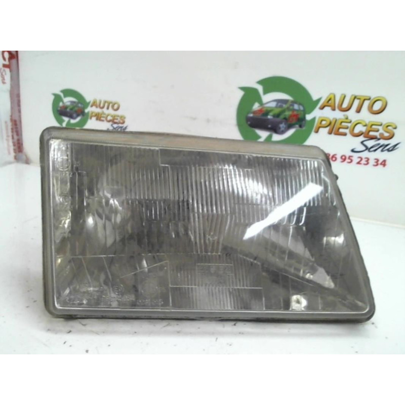 Optique avant principal droit (feux)(phare) PEUGEOT 309 PHASE 1 d’occasion