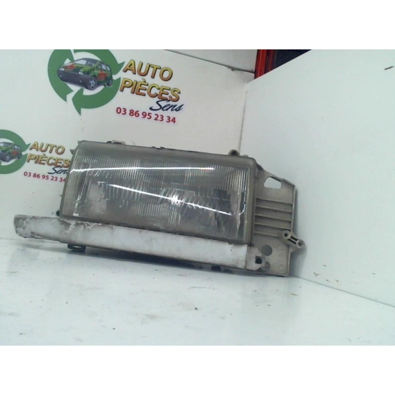 Optique avant principal droit (feux)(phare) FIAT TIPO 2 d’occasion