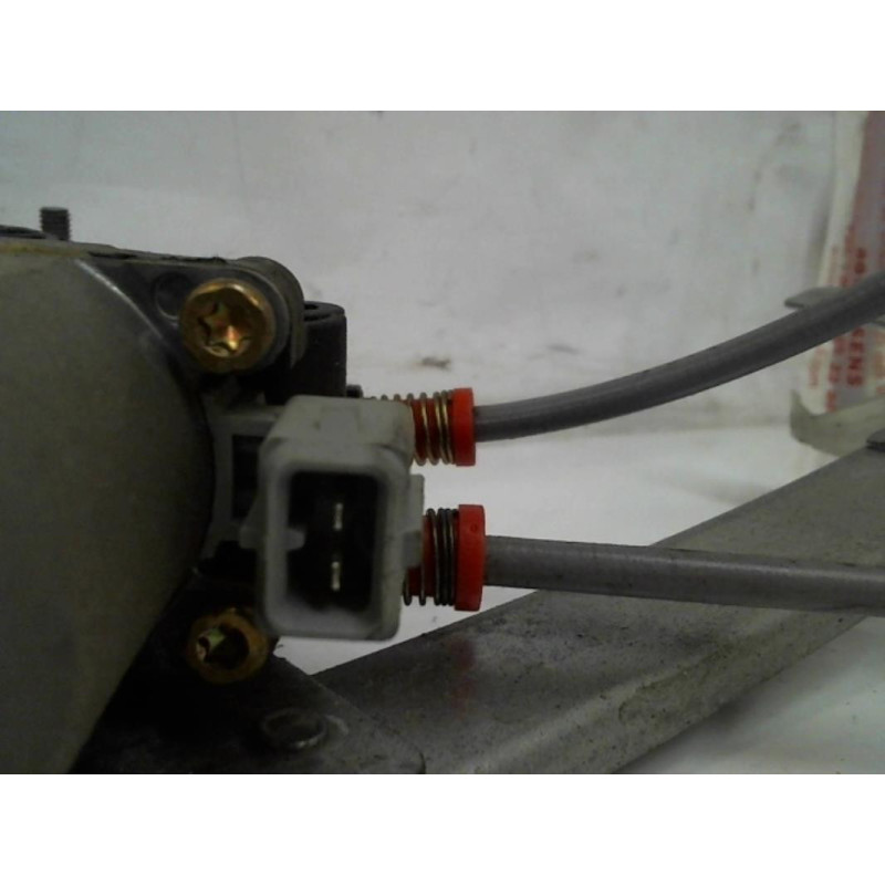 Leve vitre electrique avant droit CITROEN XSARA PHASE 1 COUPE d’occasion