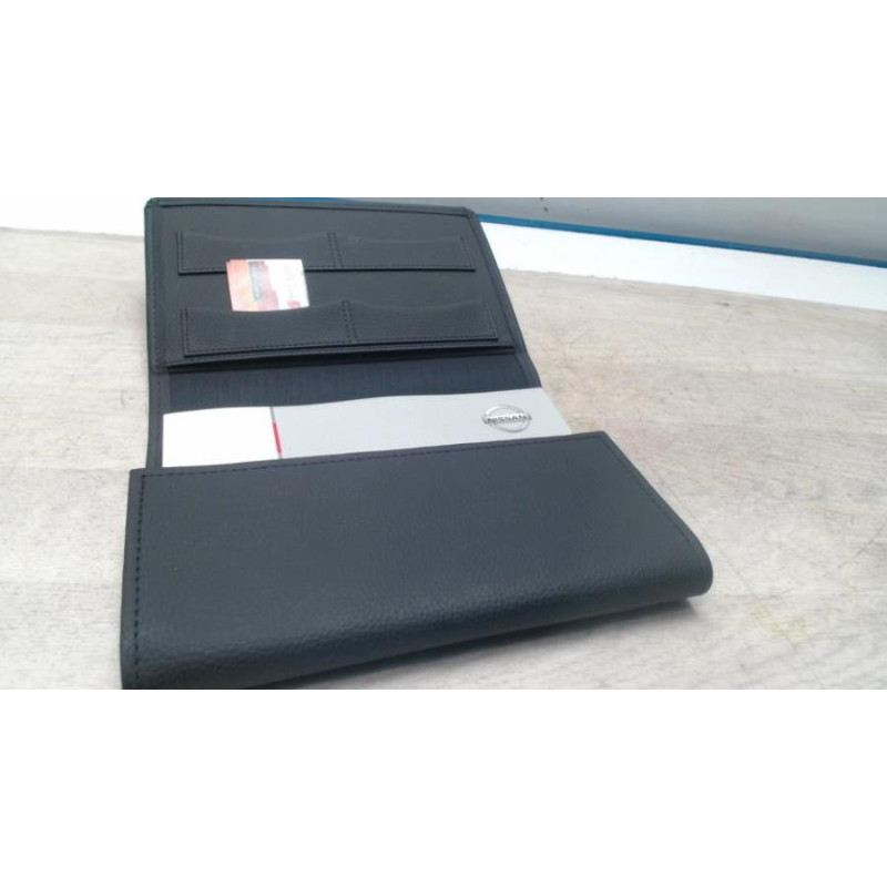 Carnet de bord NISSAN PRIMERA 4 d’occasion