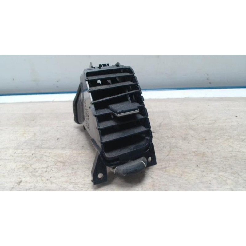 Aerateur tableau de bord NISSAN PRIMERA 4 d’occasion