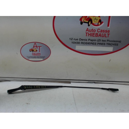 Bras essuie glace avant droit VOLKSWAGEN POLO IV (9N3) PHASE 2 d’occasion