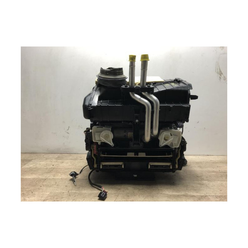 Bloc chauffage AUDI A4 3 PHASE 1 d’occasion