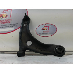 Triangle avant droit TOYOTA YARIS II PHASE 1 d’occasion