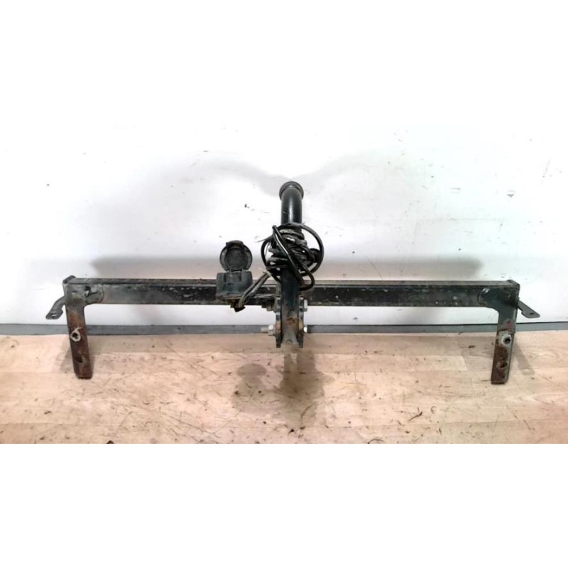 Attelage (boule de remorquage) HYUNDAI ELANTRA 1 d’occasion