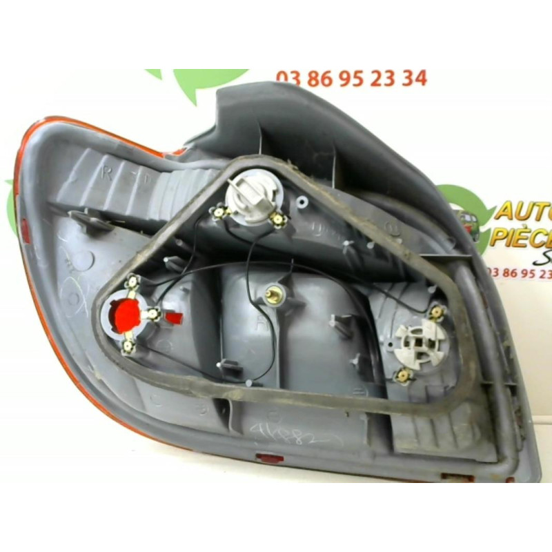 Feu arriere principal droit (feux) TOYOTA YARIS 1 PHASE 1 d’occasion