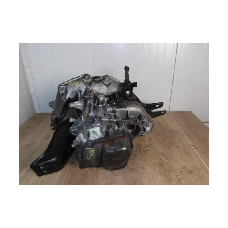 Boite de vitesses OPEL TIGRA 1 COUPE d’occasion