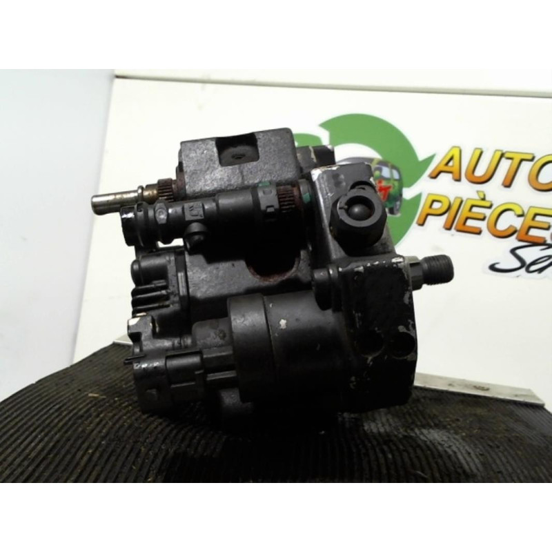 Pompe haute pression RENAULT LAGUNA 1 PHASE 1 BREAK d’occasion