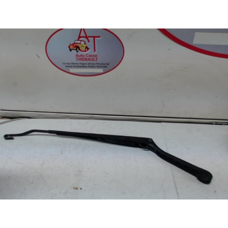 Bras essuie glace avant droit NISSAN 100NX d’occasion