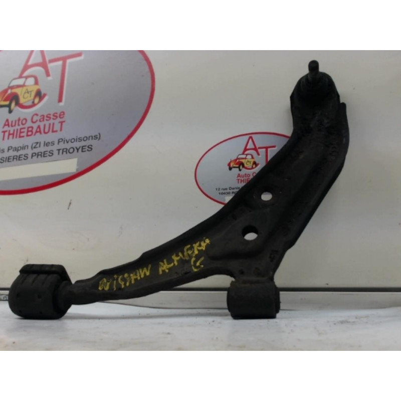 Triangle avant gauche NISSAN  d’occasion