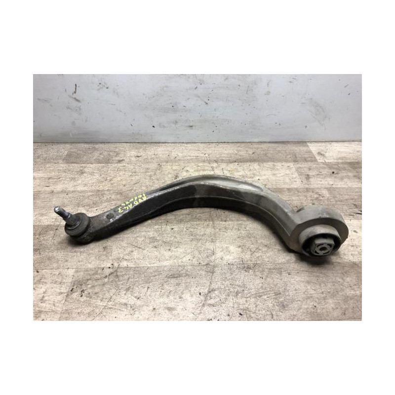 Bras de suspension superieur avant droit AUDI A4 3 PHASE 1 d’occasion