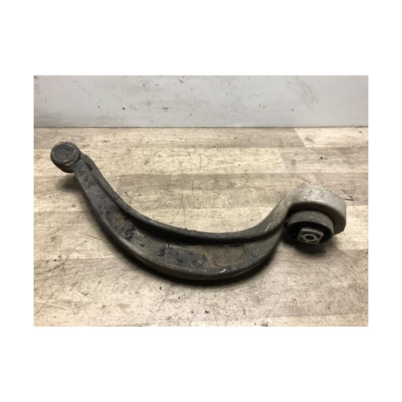 Bras de suspension superieur avant droit AUDI A4 3 PHASE 1 d’occasion