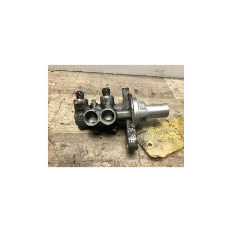 Maitre cylindre (freinage) SUZUKI SWIFT 3 d’occasion