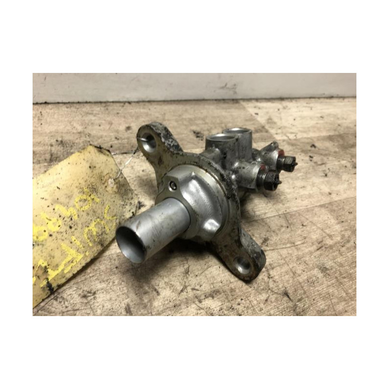 Maitre cylindre (freinage) SUZUKI SWIFT 3 d’occasion