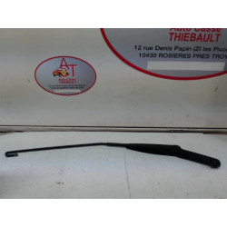 Bras essuie glace avant droit FIAT PANDA 2 BERLINE (169) 1.2 d’occasion
