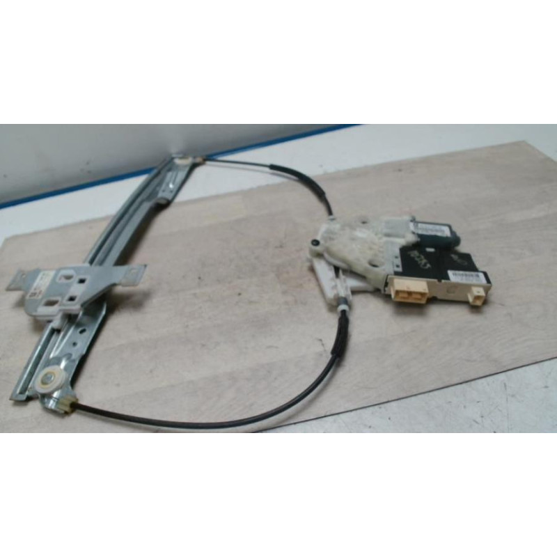 Leve vitre electrique avant droit CITROEN C4 1 PHASE 1 COUPE d’occasion