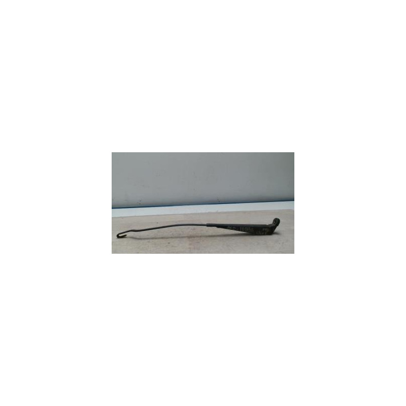 Bras essuie glace avant droit RENAULT CLIO 1 PHASE 3 d’occasion