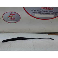 Bras essuie glace avant droit FIAT PUNTO 60 d’occasion