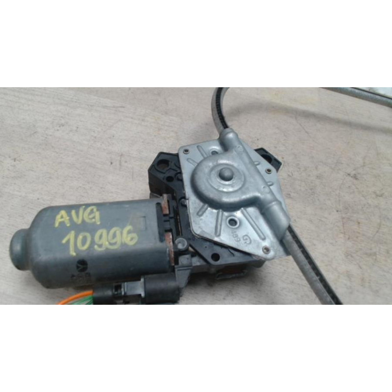 Leve vitre electrique avant gauche RENAULT CLIO 1 PHASE 3 d’occasion