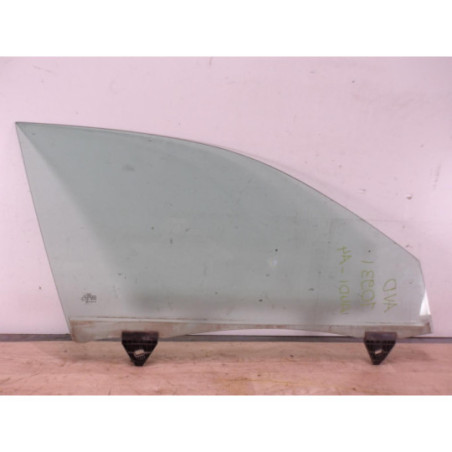 Vitre avant droit AUDI A4 2 AVANT PHASE 2 BREAK d’occasion