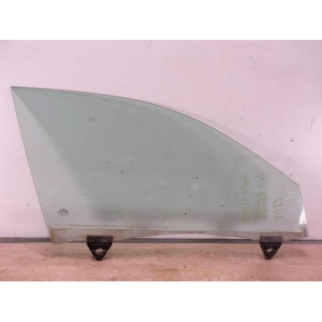 Vitre avant droit AUDI A4 2 AVANT PHASE 2 BREAK d’occasion