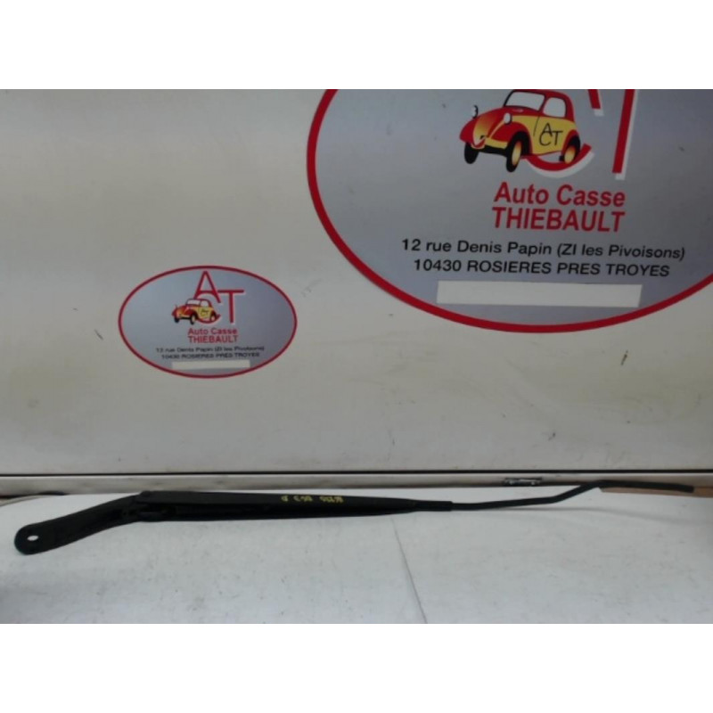 Bras essuie glace avant droit CITROEN DS3 1.6 HDI d’occasion