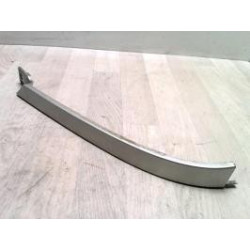 Enjoliveur moustache optique avant gauche MERCEDES CLASSE M 163 PHASE 1 d’occasion