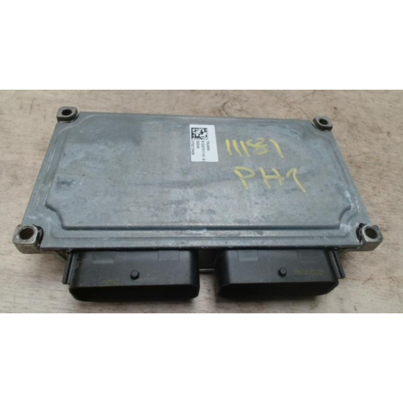 Calculateur moteur RENAULT CLIO 3 PHASE 1 d’occasion