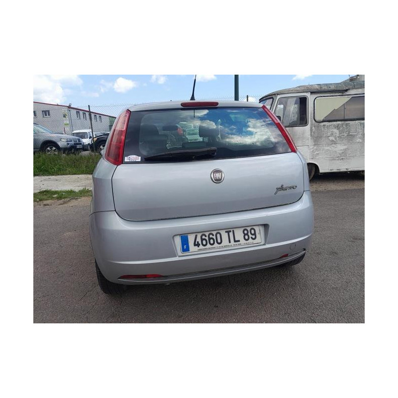 Boitier de prechauffage FIAT GRANDE PUNTO d’occasion