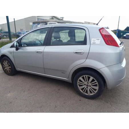 Boitier de prechauffage FIAT GRANDE PUNTO d’occasion